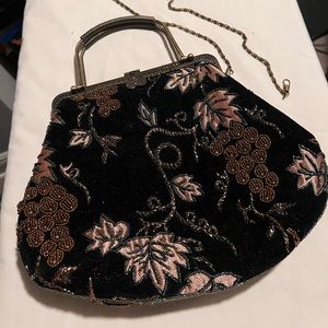 VINTAGE FABRIC/ BEADED METALLIC BAG WITH DETACHABLE SHOULDER/CROSSBODY CHAIN